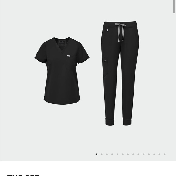 Figs Jet Black Scrub Ensemble - Picture 2 of 2